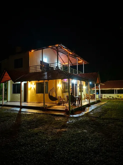 The Silverwood Homestay and its surroundings, Chikmagalur